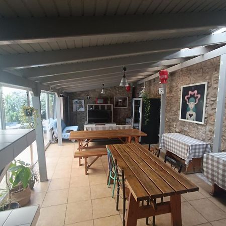 אתונה Dioskouros Hostel מראה חיצוני תמונה