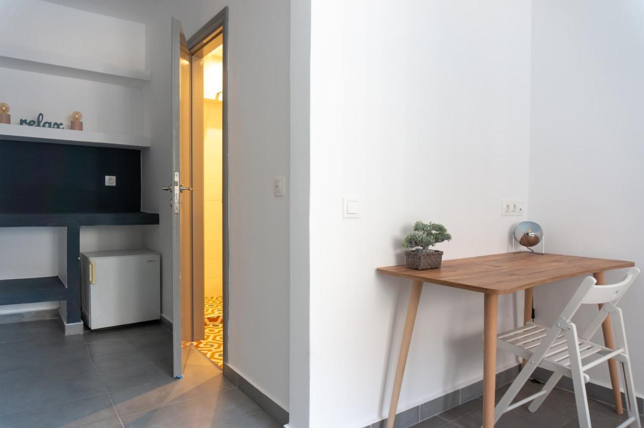 אתונה Dioskouros Hostel מראה חיצוני תמונה