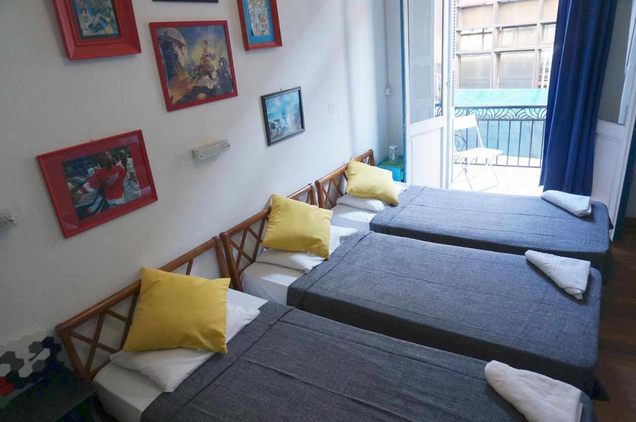 אתונה Dioskouros Hostel מראה חיצוני תמונה