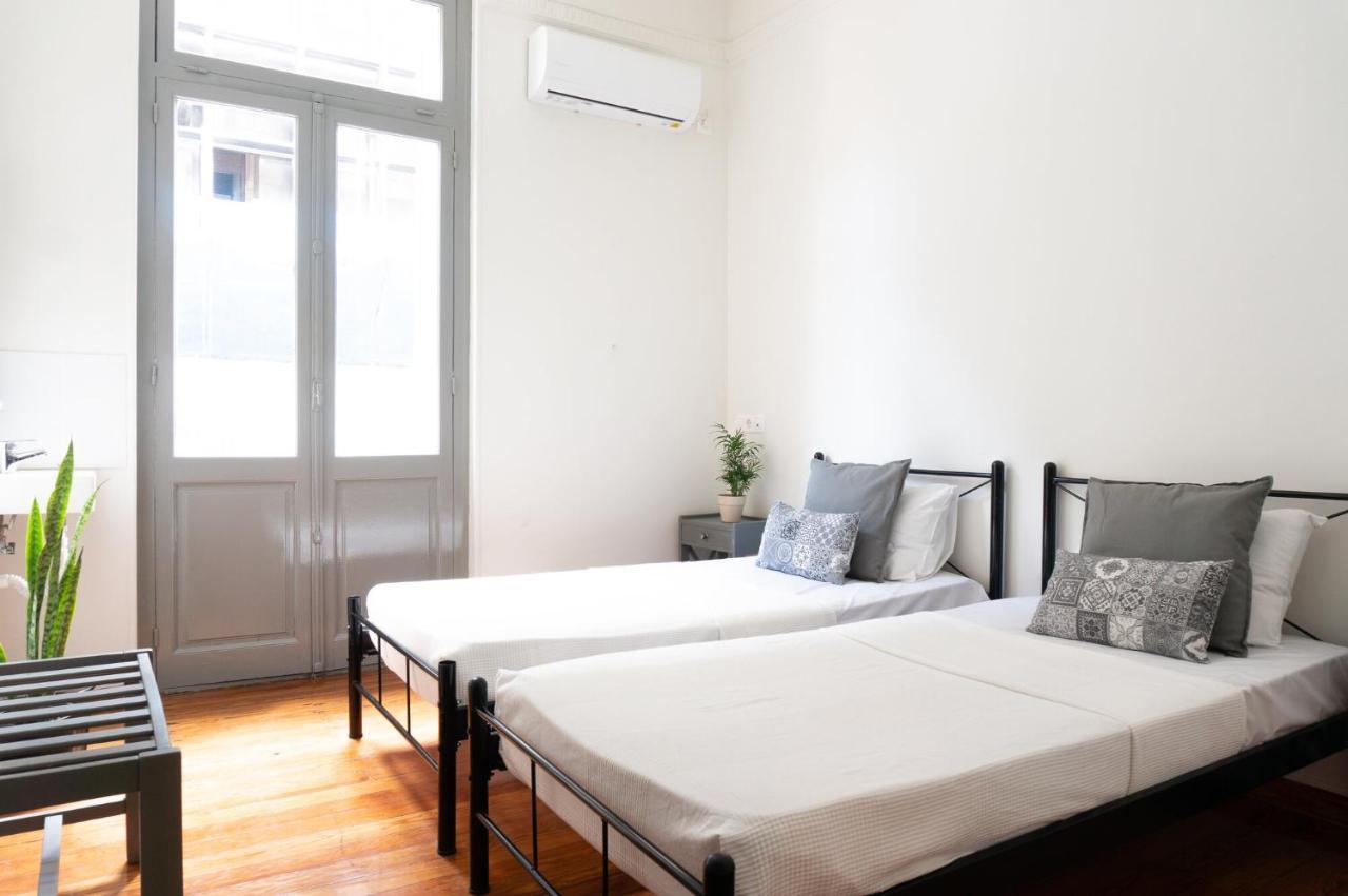 אתונה Dioskouros Hostel מראה חיצוני תמונה