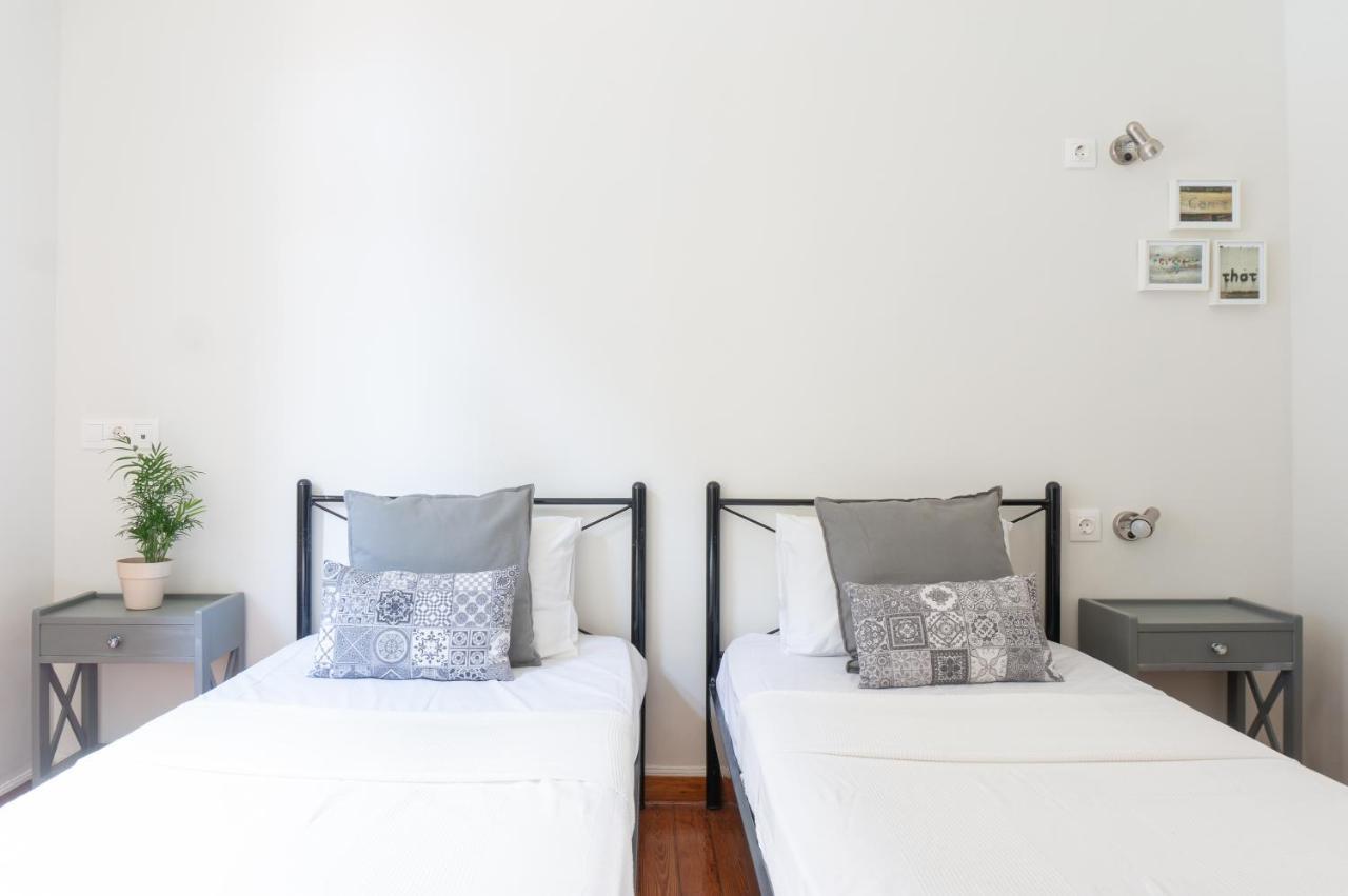 אתונה Dioskouros Hostel מראה חיצוני תמונה