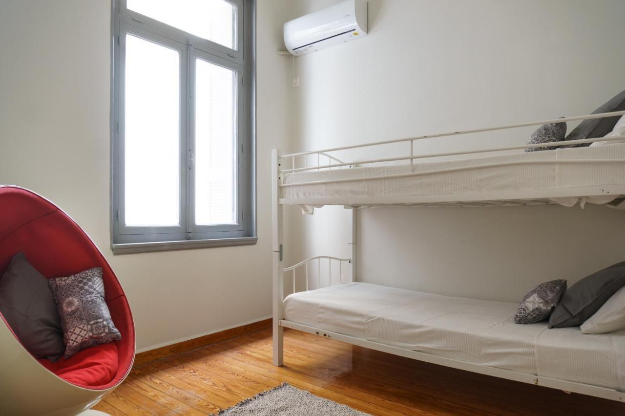 אתונה Dioskouros Hostel מראה חיצוני תמונה