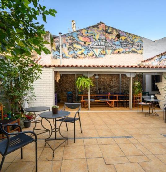 אתונה Dioskouros Hostel מראה חיצוני תמונה