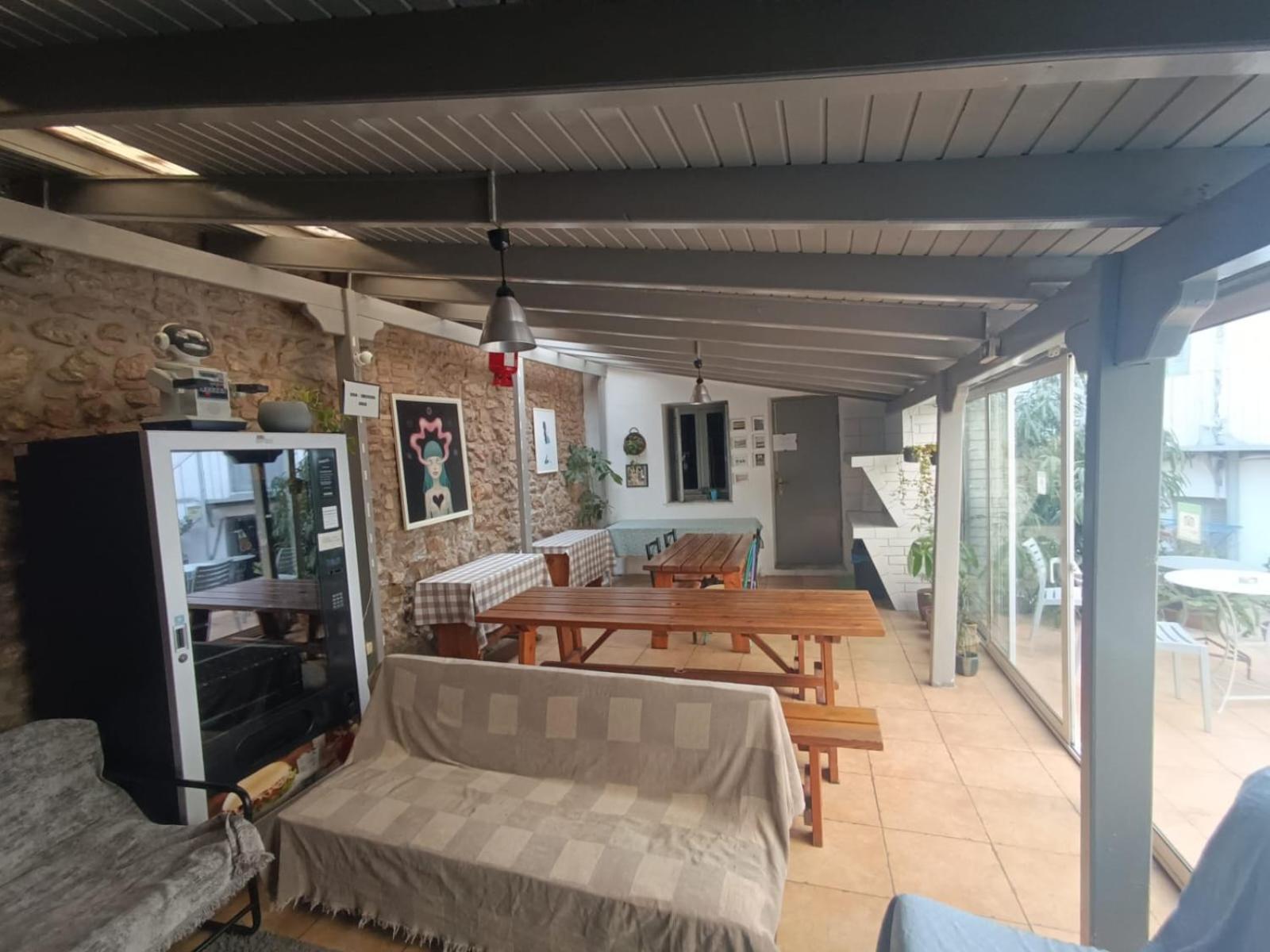 אתונה Dioskouros Hostel מראה חיצוני תמונה